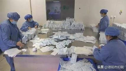 加班不加價!廣漢女廠長帶領(lǐng)員工加班加點生產(chǎn)口罩等防護用品