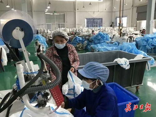 安全生產 提高產能兩不誤,這家企業日產6000件防護服和10萬件隔離服